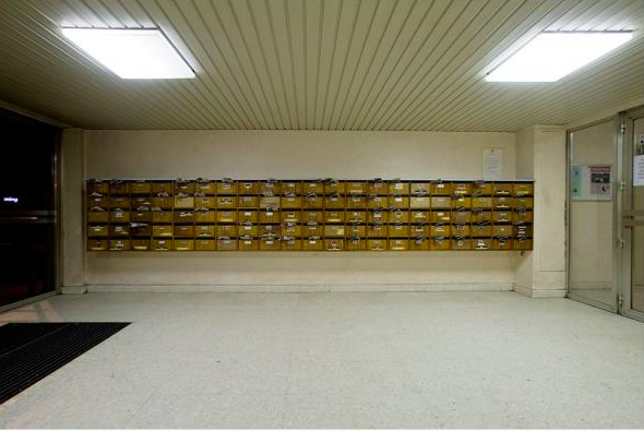 Dirk Janssens / Boxed: Opgeëistenlaan