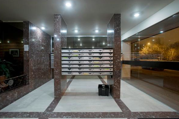 Dirk Janssens / Boxed: Spinmolenplein