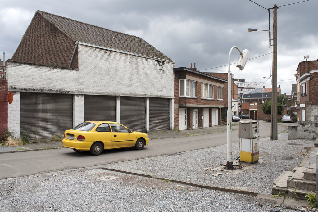 Derk Zijlker / Gas Station