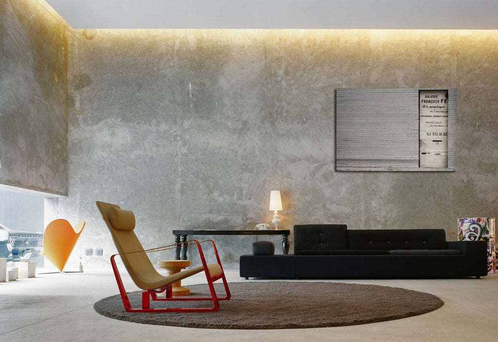 Gill Vloeberghs / Closed